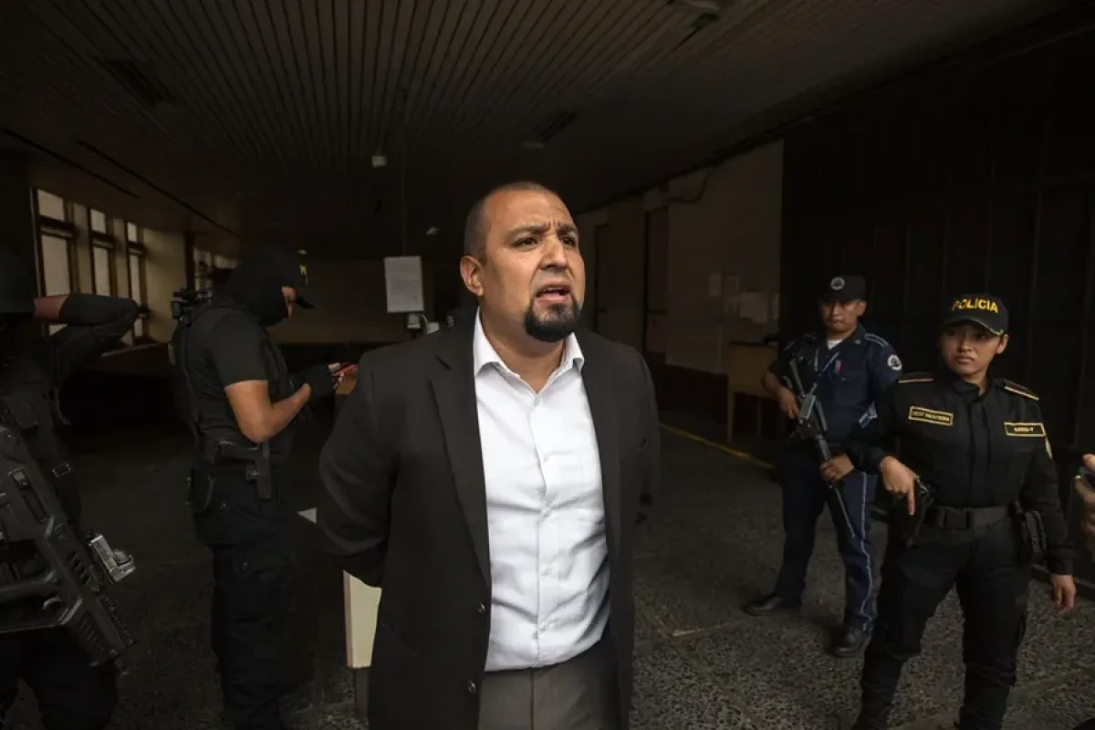 Asesinan al exfiscal anticorrupción Juan Francisco Solórzano Foppa mientras jugaba fútbol