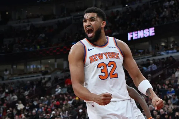 Karl Towns podría aceptar reducción salarial para permanecer con los Knicks