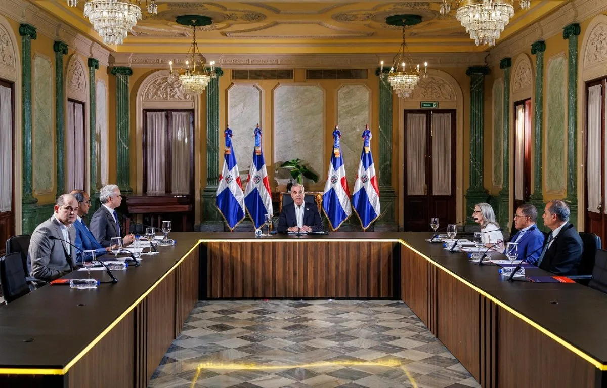 Presidente Abinader incorpora periodistas invitados en 'La Agenda Semanal' para abordar infraestructuras y obras públicas