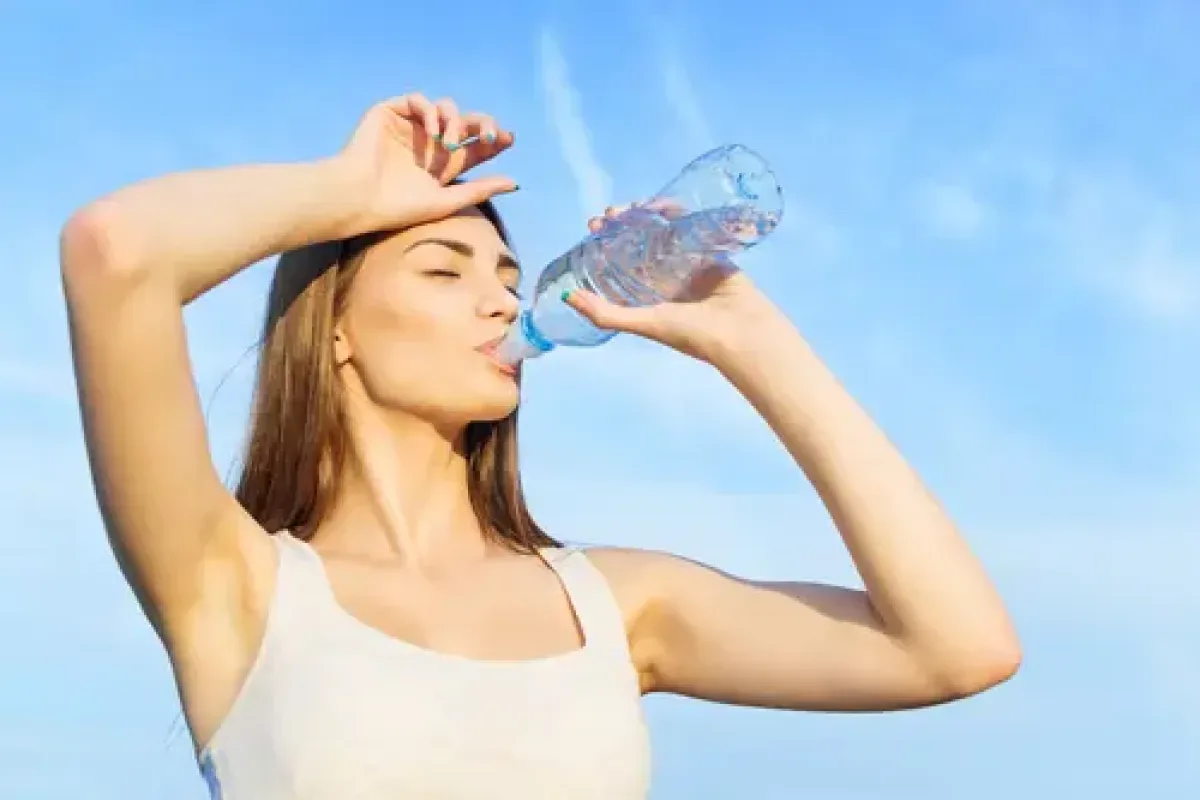 Alto calor y lluvias aisladas previstas para este martes en República Dominicana