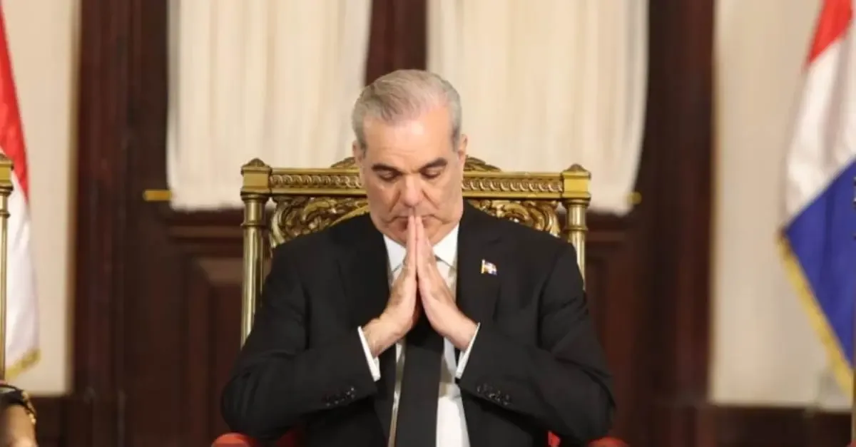 Abinader pide oración y compromiso cristiano durante Jornada Nacional de Oración