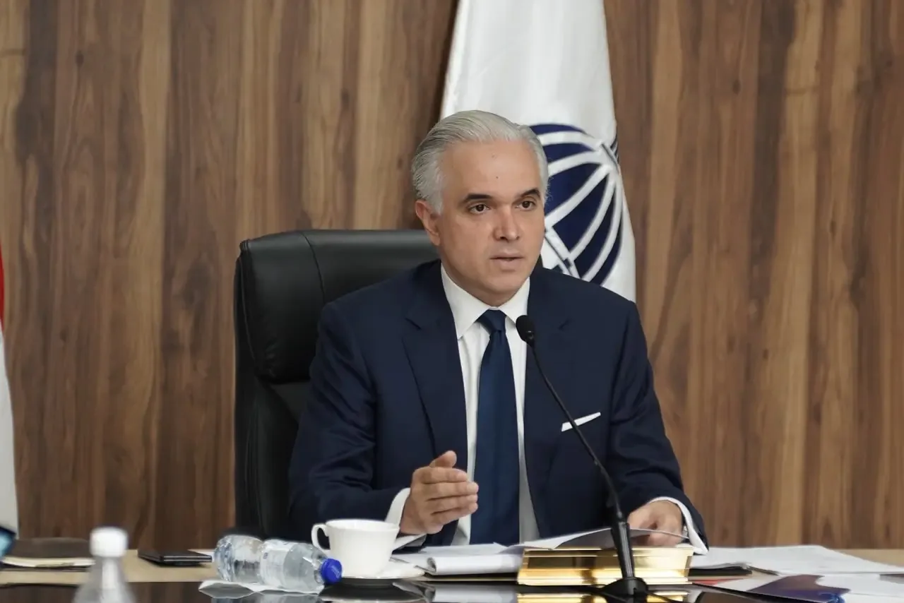 CNE crea comisión para evaluar currículo tras resultados PISA 2025