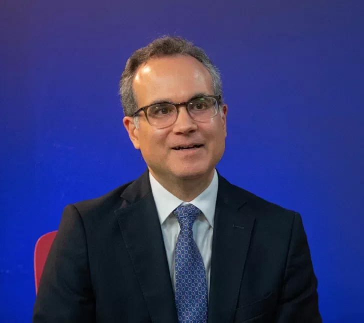 Miguel Collado Di Franco advierte que el déficit fiscal sigue siendo la principal debilidad estructural de República Dominicana