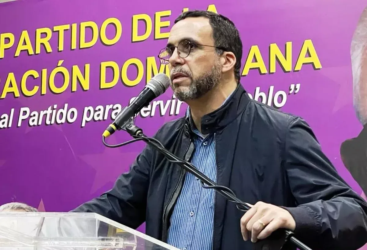 Andrés Navarro denuncia uso de gases lacrimógenos en acto del proyecto Gonzalo 2028