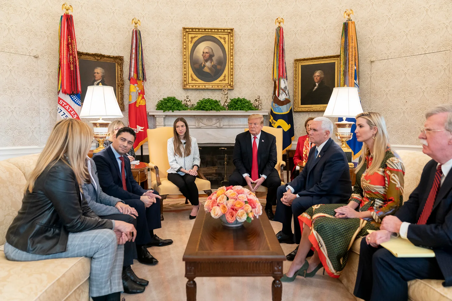 Gobernadores chavistas responden a Trump con mapa venezolano que incluye el Esequibo
