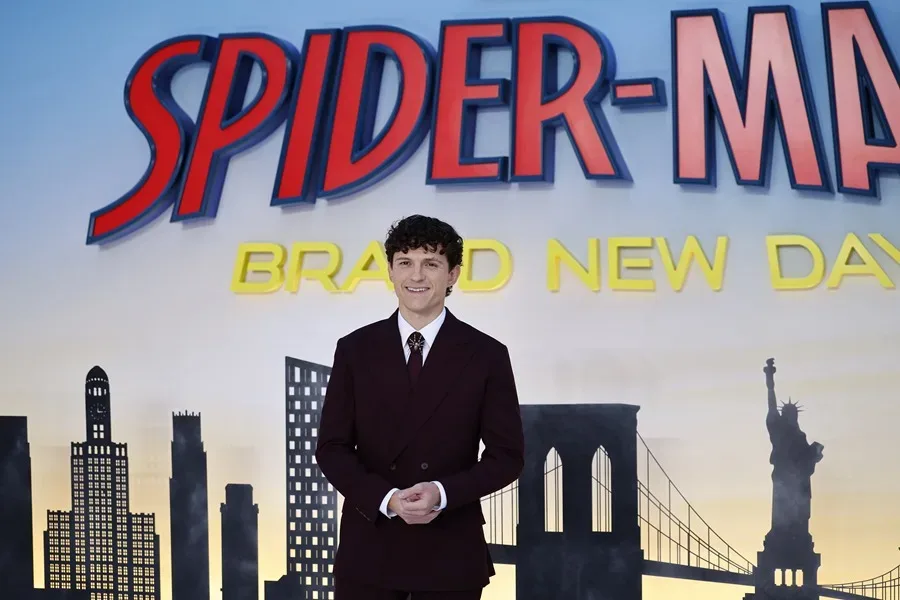 Spider-Man: Un nuevo día lidera taquilla global con 927 millones en su estreno