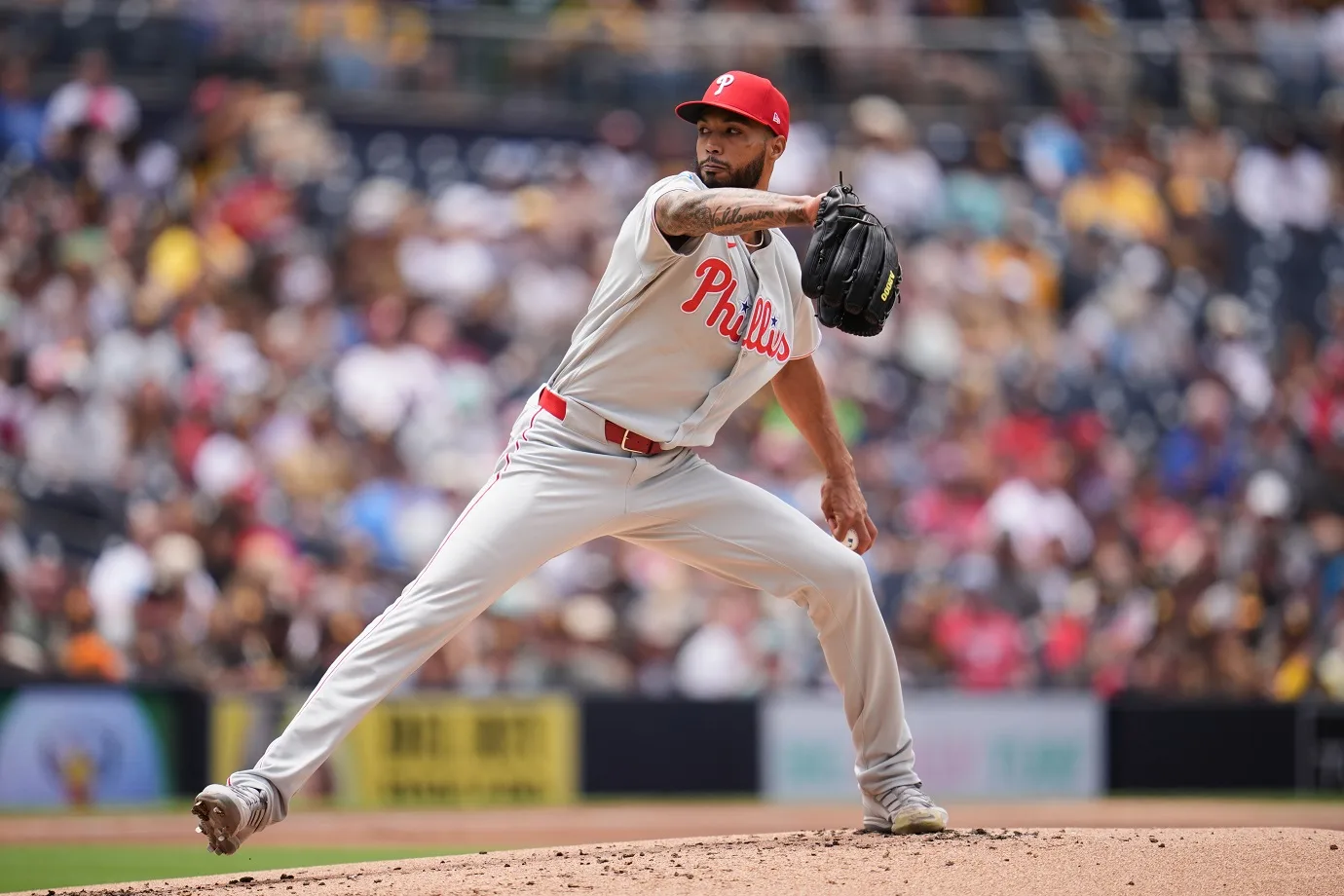 Cristopher Sánchez busca ser el primer pitcher dominicano con 20 triunfos desde 2014