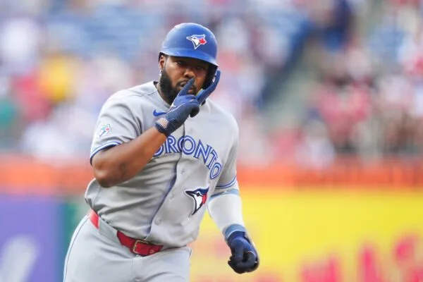 Primer ministro de Canadá respalda a Vladimir Guerrero Jr. pese a temporada difícil