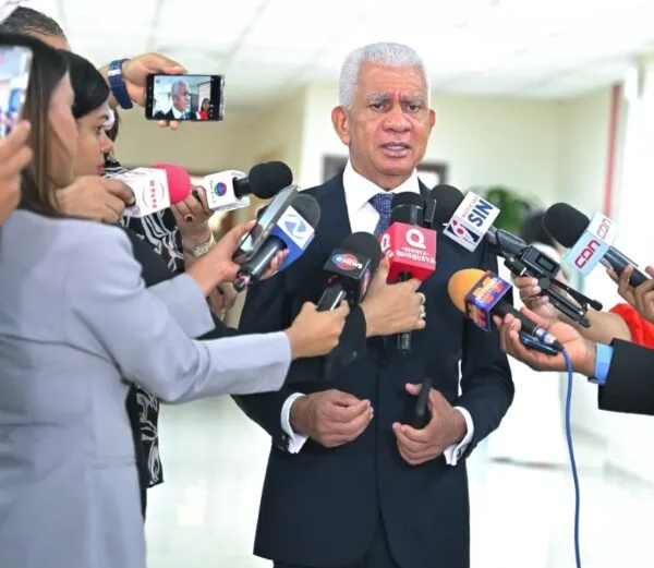 Ricardo de los Santos asegura que el PRM saldrá fortalecido y unido tras su proceso interno