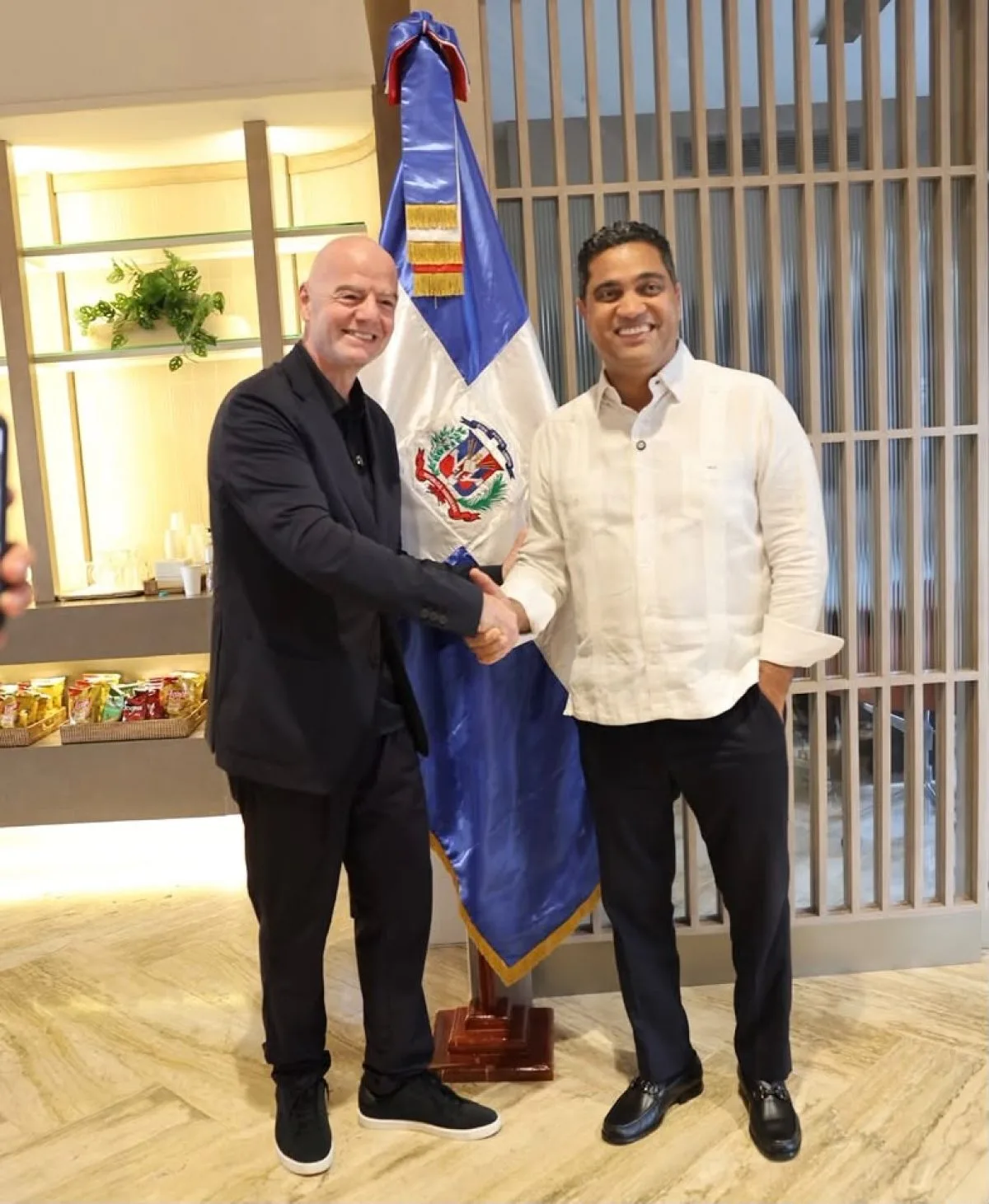 Ministro de Deportes recibe a presidentes de FIFA y Concacaf en Punta Cana