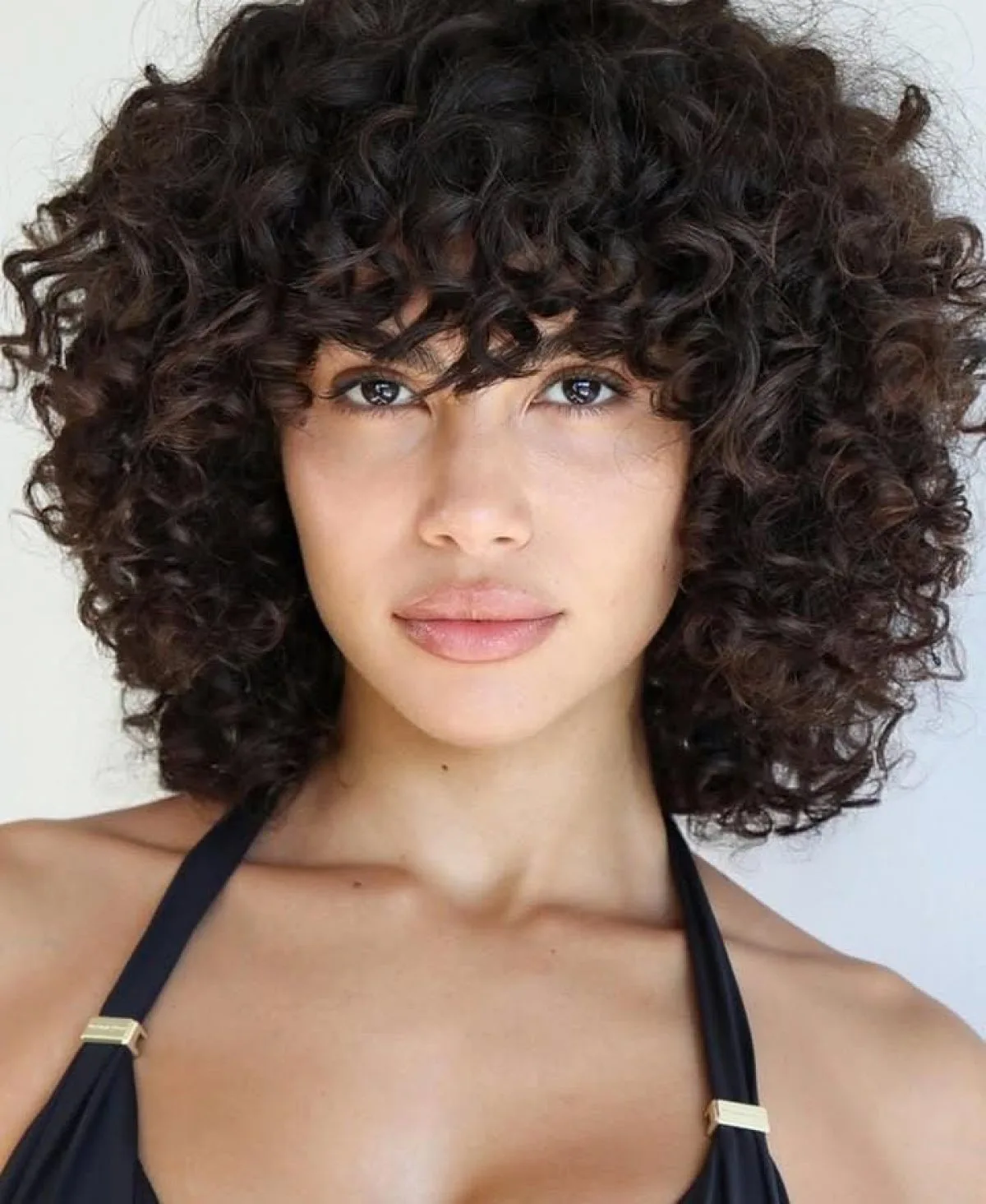 Modelo Yillian Atkinson acusa a Ozuna de presunto maltrato físico y verbal