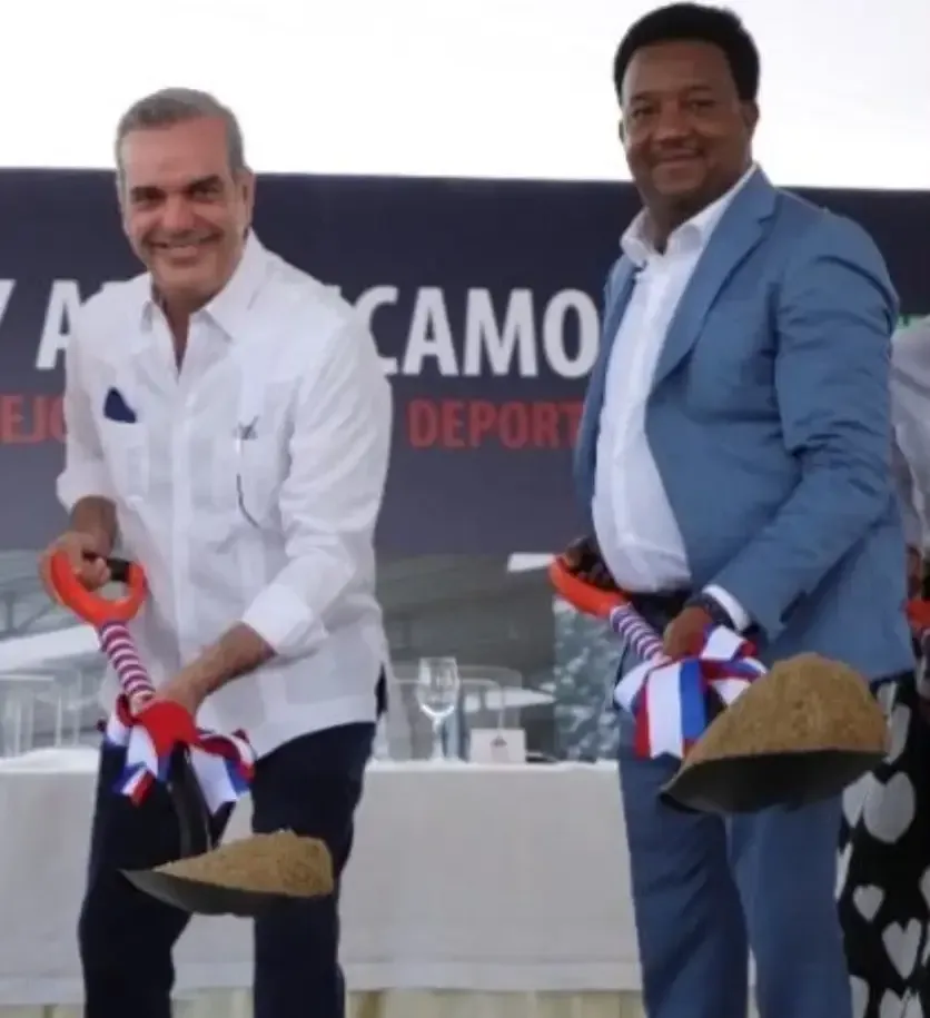 Presidente Abinader inaugura complejo deportivo Pedro Martínez y avanza agenda de desarrollo en Santo Domingo