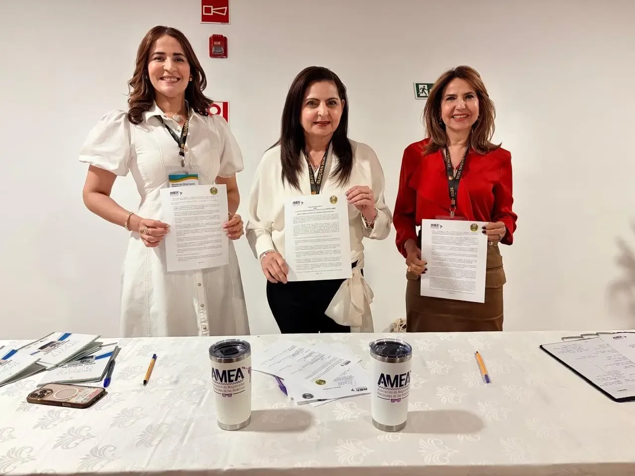TSE y AMEA firman acuerdo para fortalecer justicia electoral y género en América