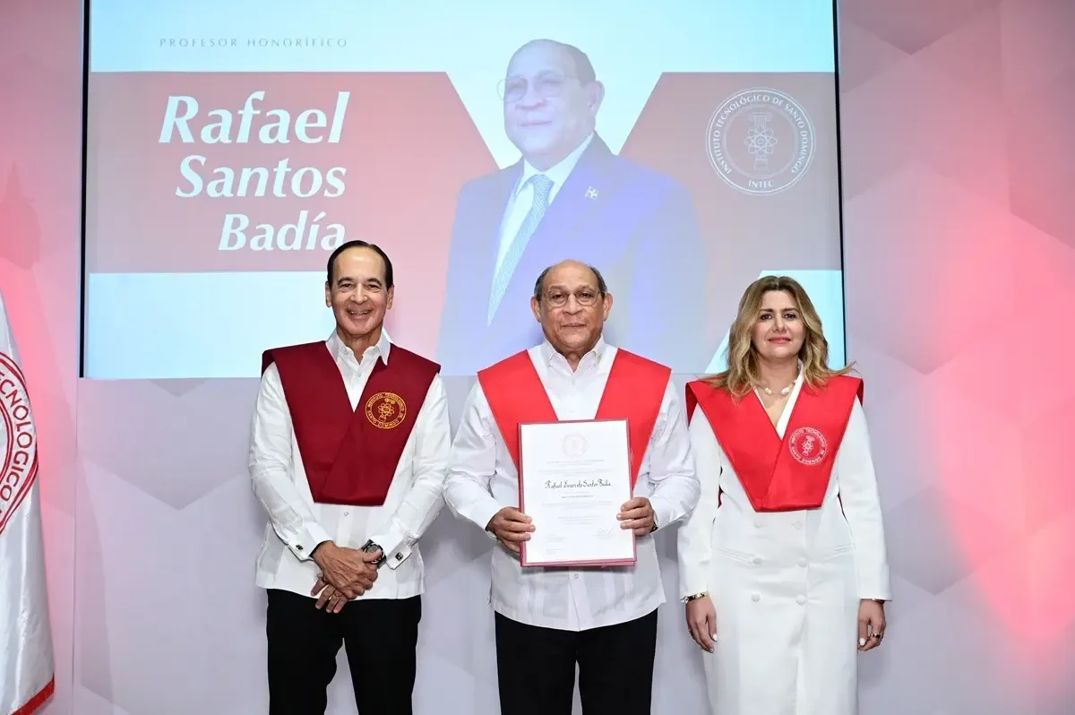 INTEC nombra Profesor Honorífico al ministro Rafael Santos Badía por su trayectoria educativa