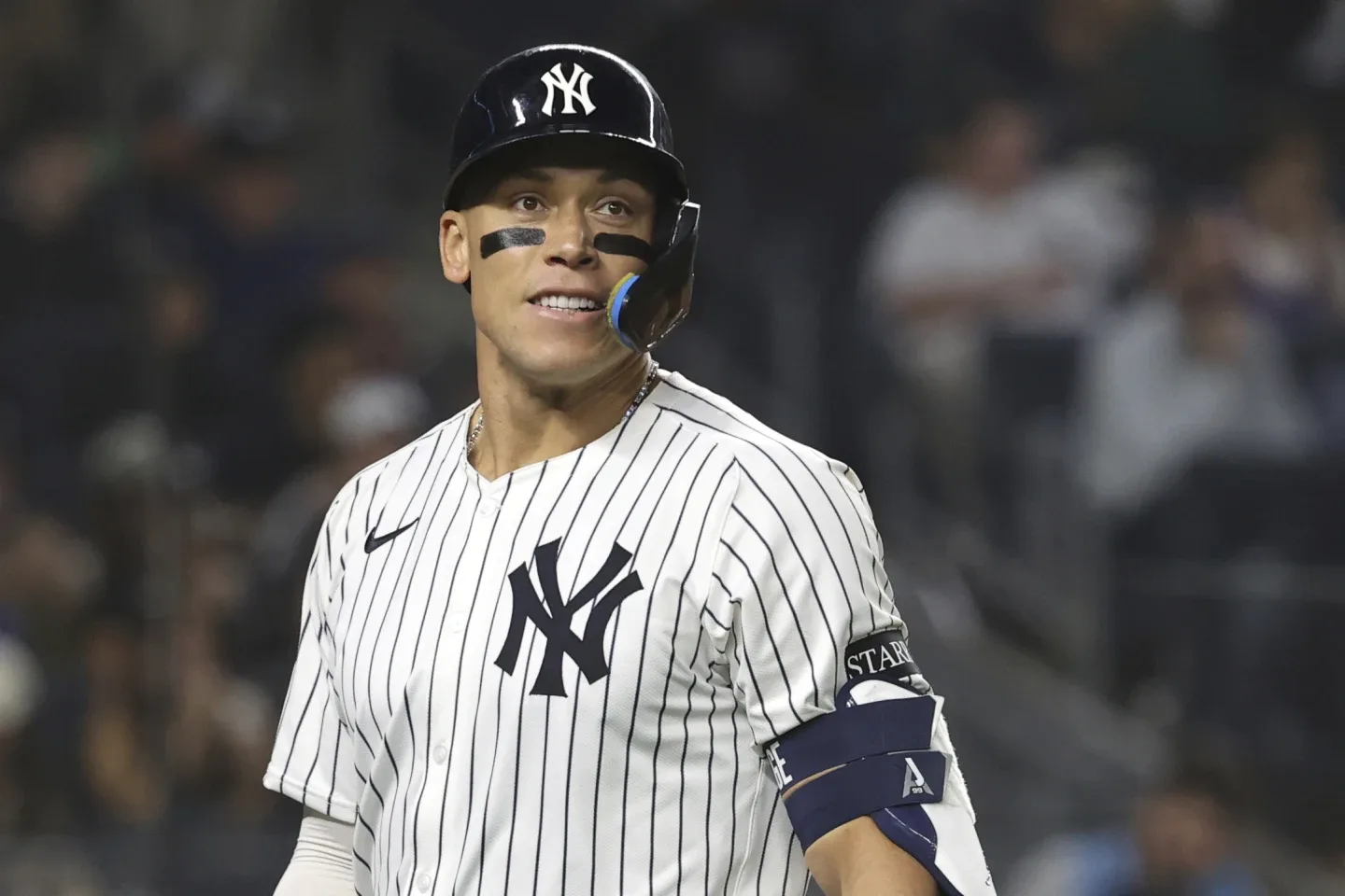 Aaron Judge regresa a los Yankees tras superar lesión de costilla