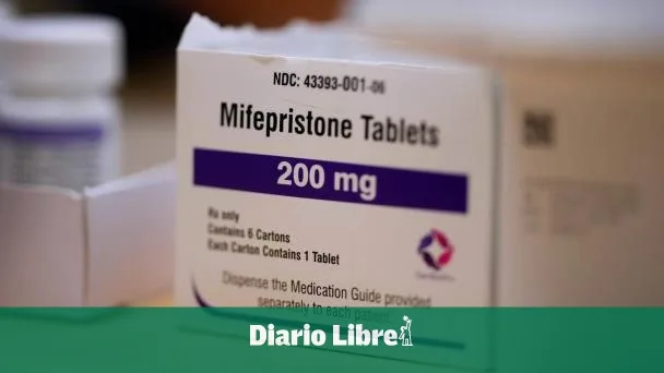 Legisladores intentan prohibir píldoras abortivas y castigar a mujeres tras fallo Roe v. Wade