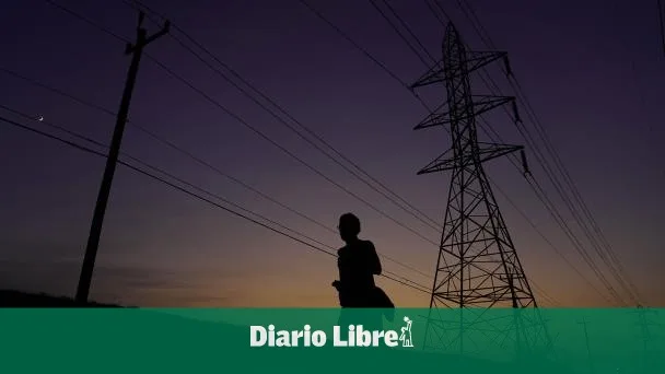 Texas enfrenta nueva presión en su red eléctrica por ola de calor extremo