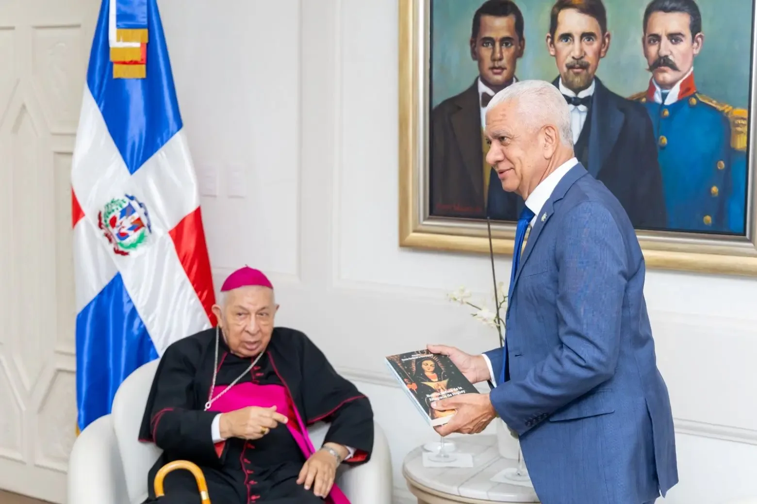 Monseñor De La Rosa y Carpio destaca el diálogo abierto en el Congreso como señal de democracia
