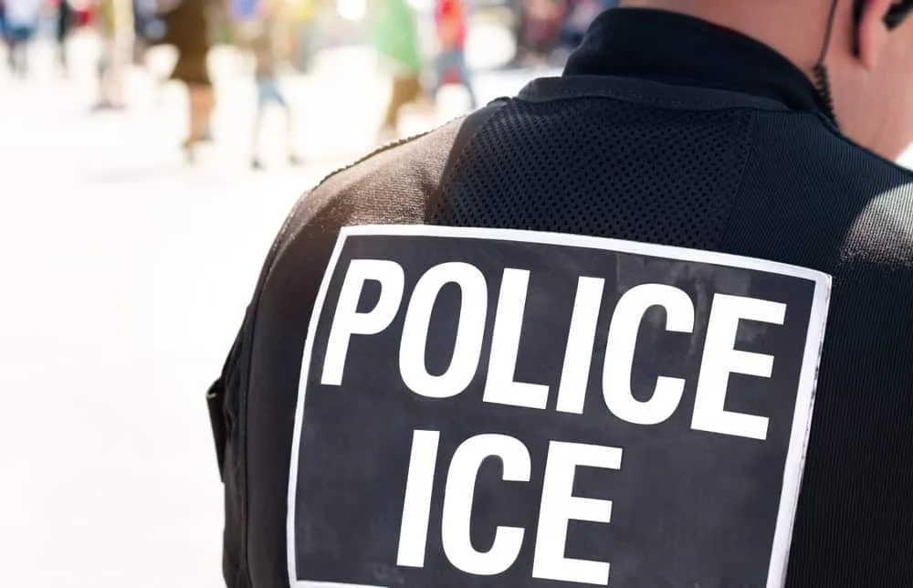 Minnesota demanda a Texas por extradición de agente ICE acusado de disparar a migrante