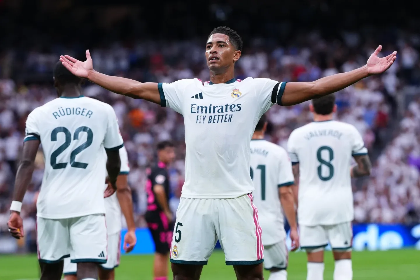 Bellingham brilla con gol y asistencia en la victoria 4-0 del Real Madrid sobre el Málaga