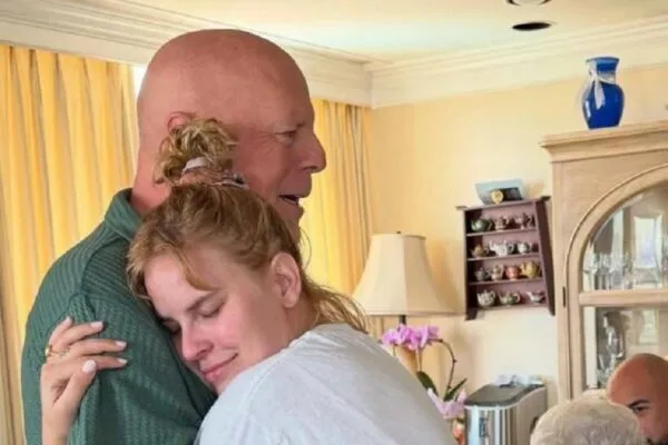Bruce Willis reaparece en la boda de su hija Tallulah en Idaho
