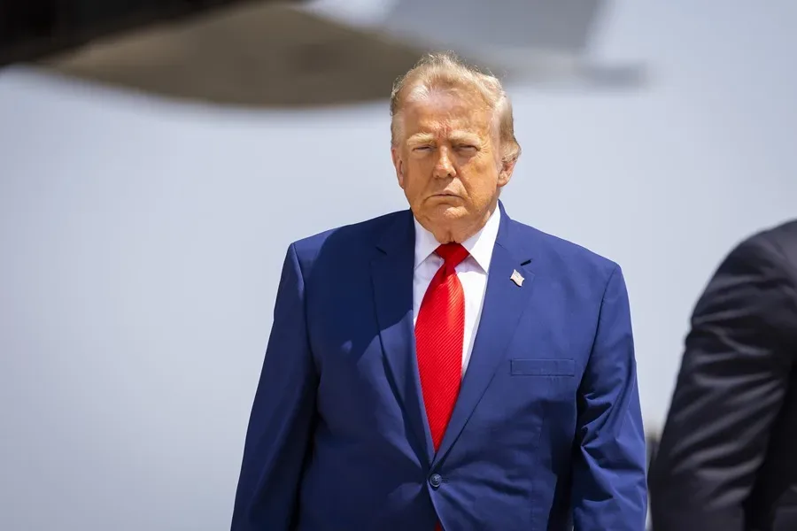 Trump afirma haber alcanzado bases de acuerdo con Irán tras posponer ataque