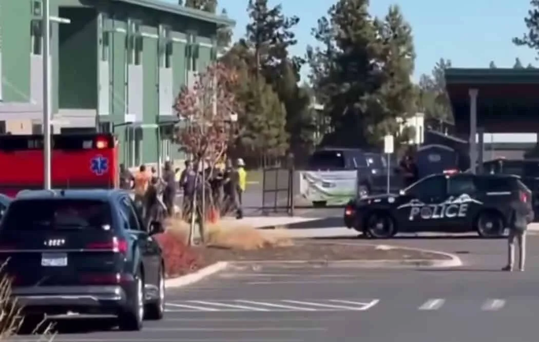 Tiroteo en escuela primaria de Oregón deja al menos cuatro muertos, incluidos tres menores