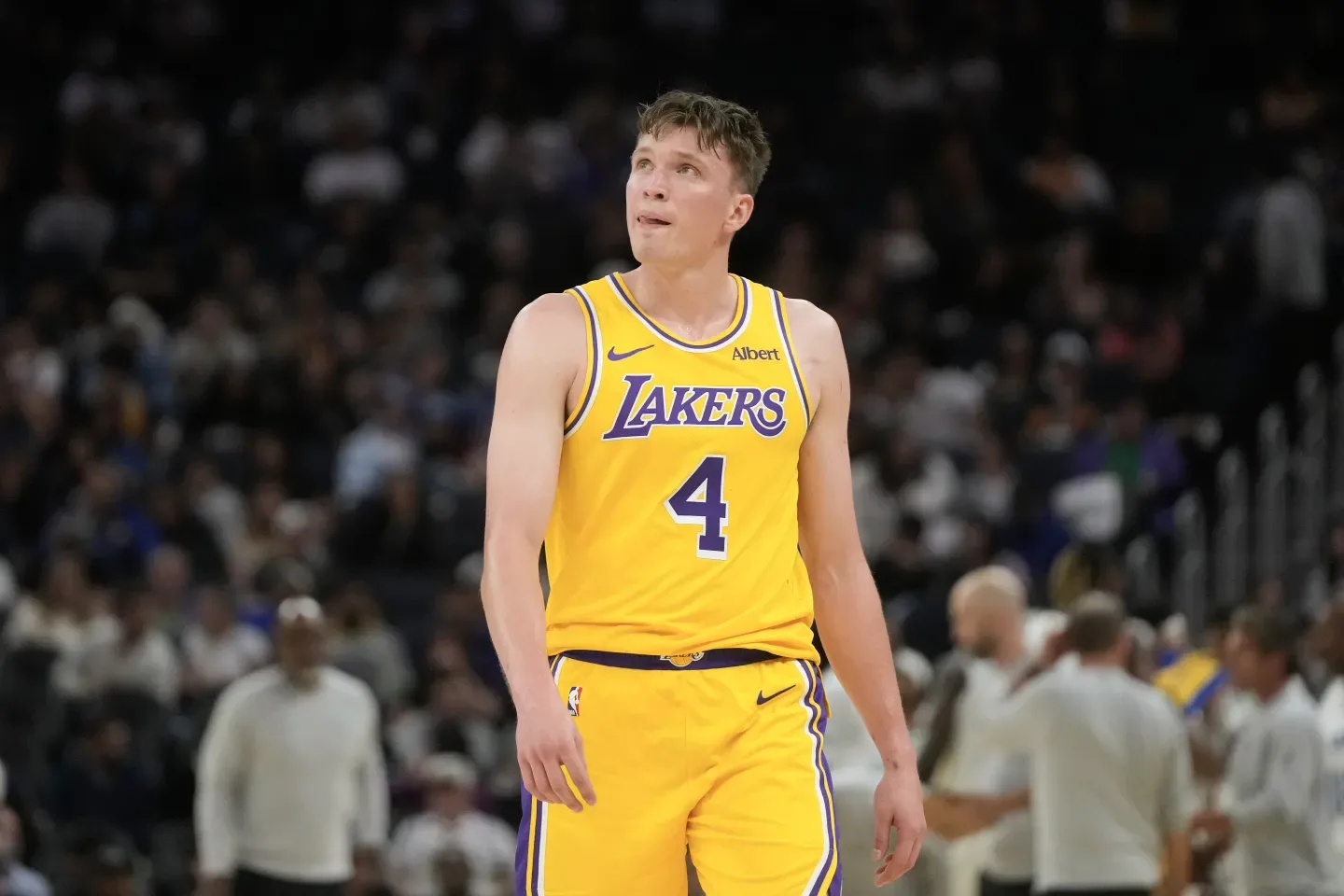 Los Lakers descartan a Dalton Knecht antes del inicio de la temporada