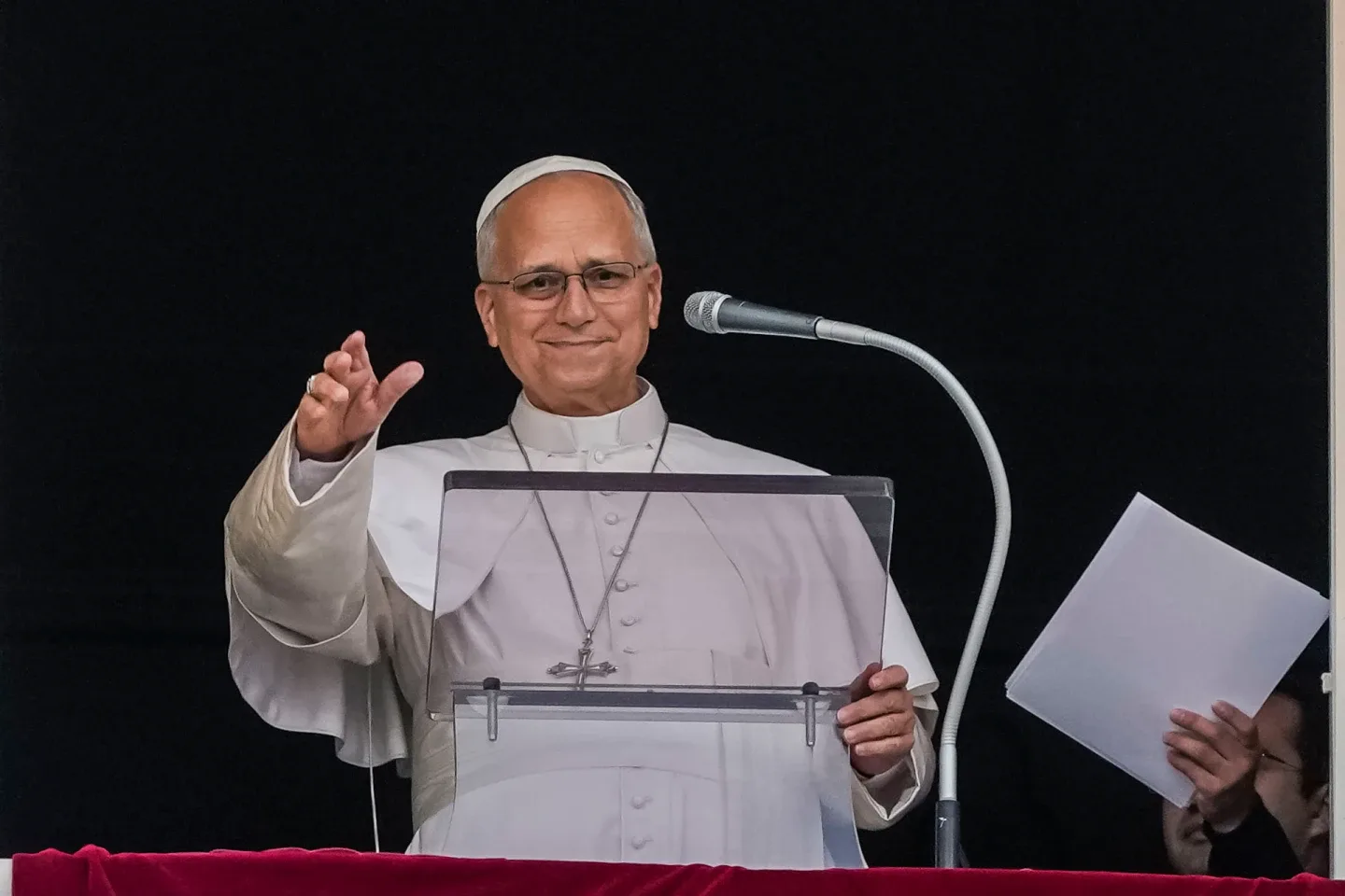 Papa León XIV retoma gradualmente sus funciones tras cirugía de cáncer de pulmón