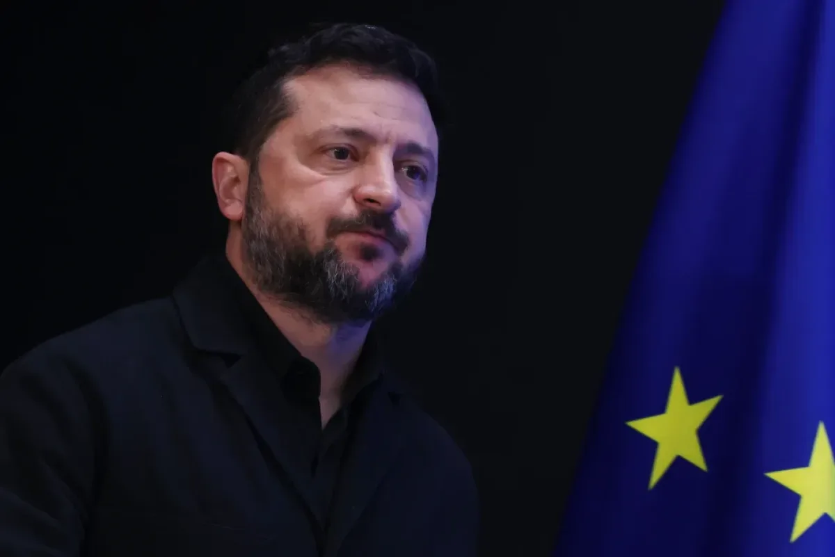Zelenskyy pide apoyo a sanciones de EE.UU. tras suspensión por Trump