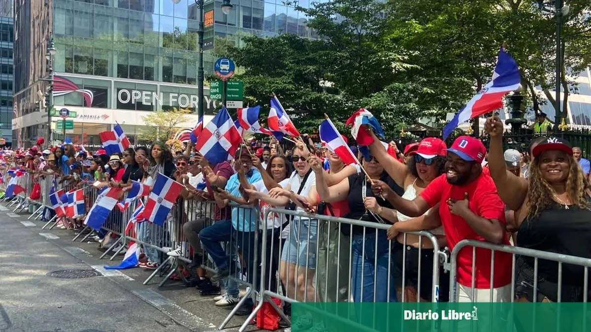 Desfile Dominicano de Nueva York celebra su 44ª edición con desfile por la Sexta Avenida