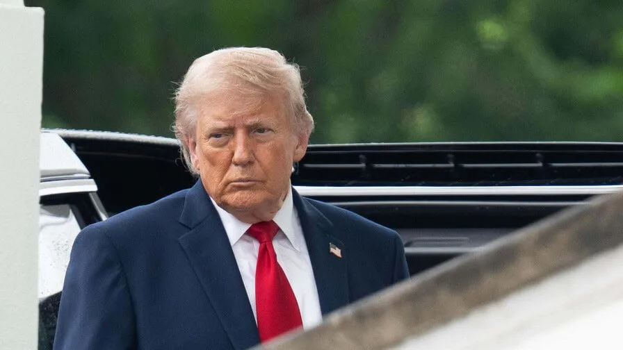 Aprobación de Trump cae a su nivel más bajo durante su presidencia