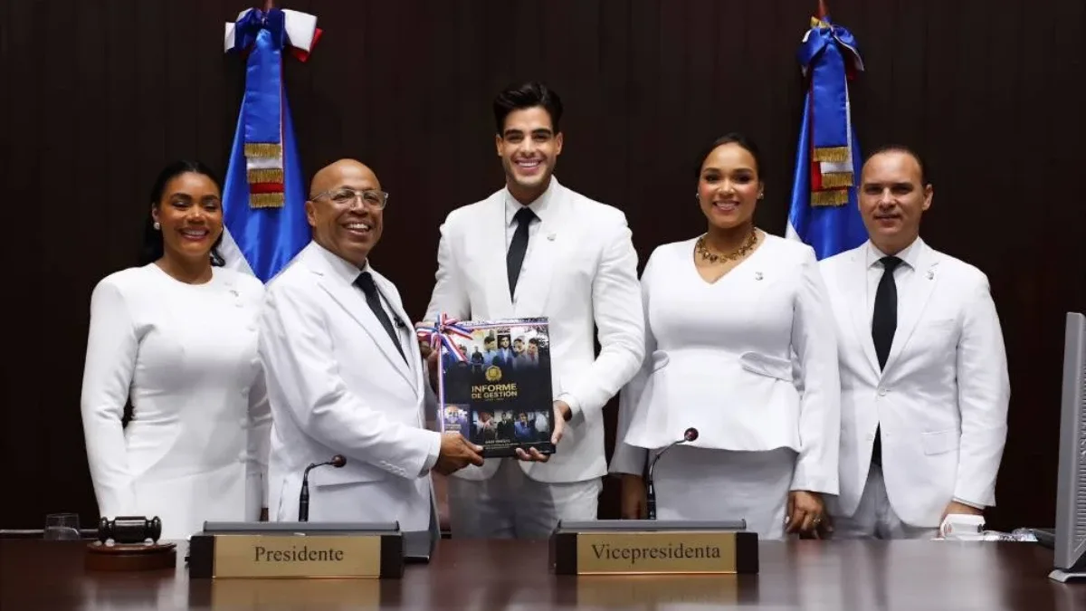 Bray Vargas destaca como uno de los diputados más productivos con 52 iniciativas y cero ausencias