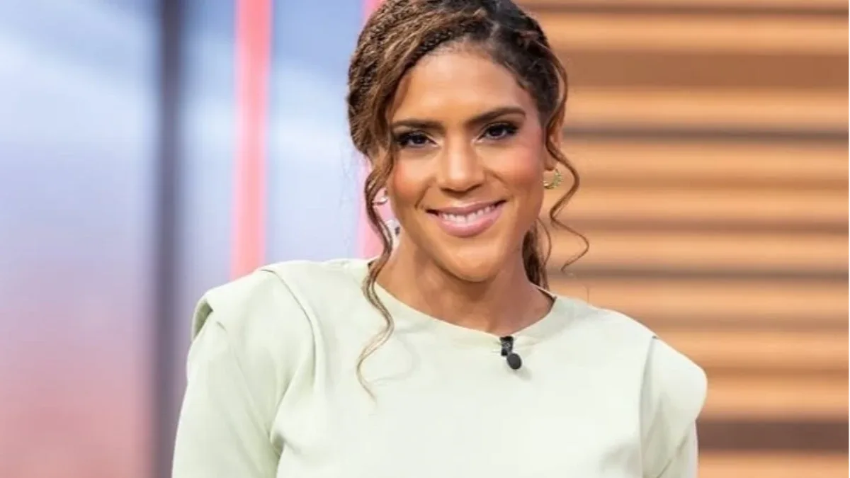 Francisca Lachapel responde a críticas por su abdomen tras tres embarazos y llama a valorar más allá de la apariencia