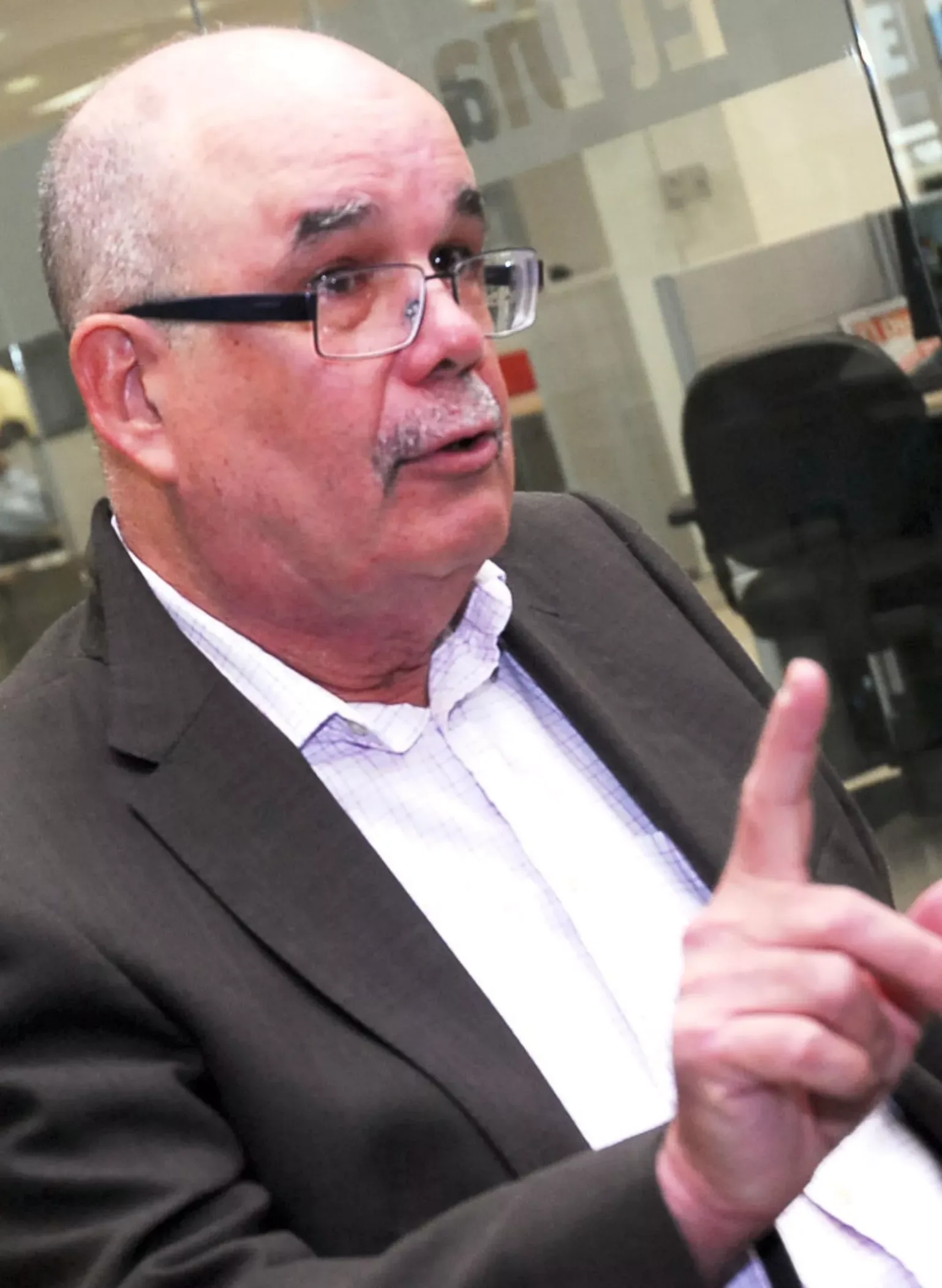 Director del AGN defiende libros de Historia y responde a críticas de la ADP