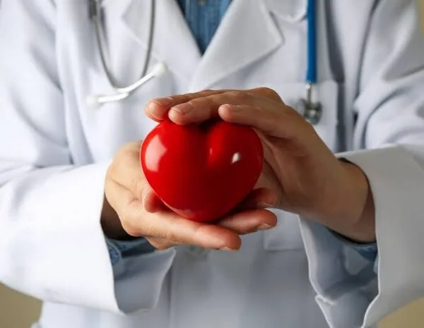 Palpitaciones cardíacas: cuándo preocuparse y qué hacer