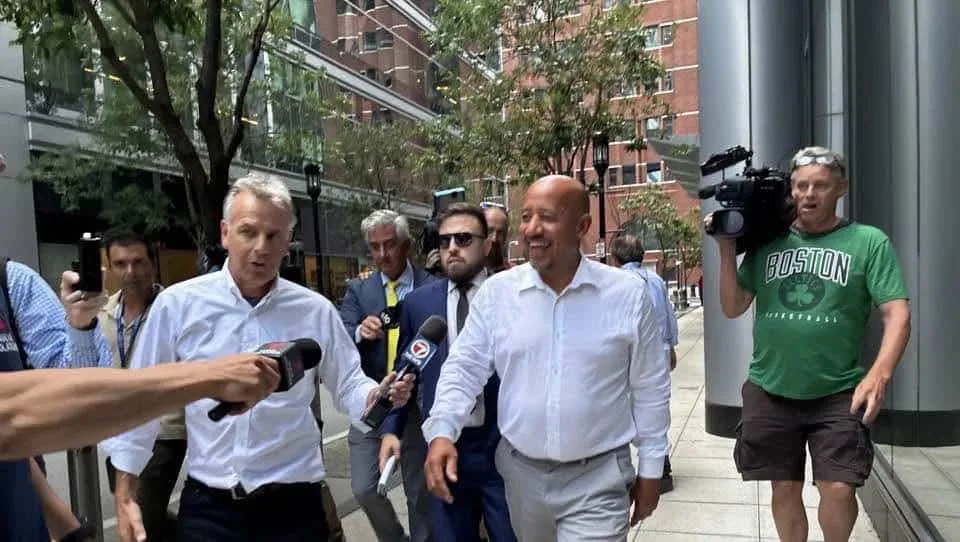 Alcalde de Lawrence liberado bajo condiciones tras acusaciones de fraude