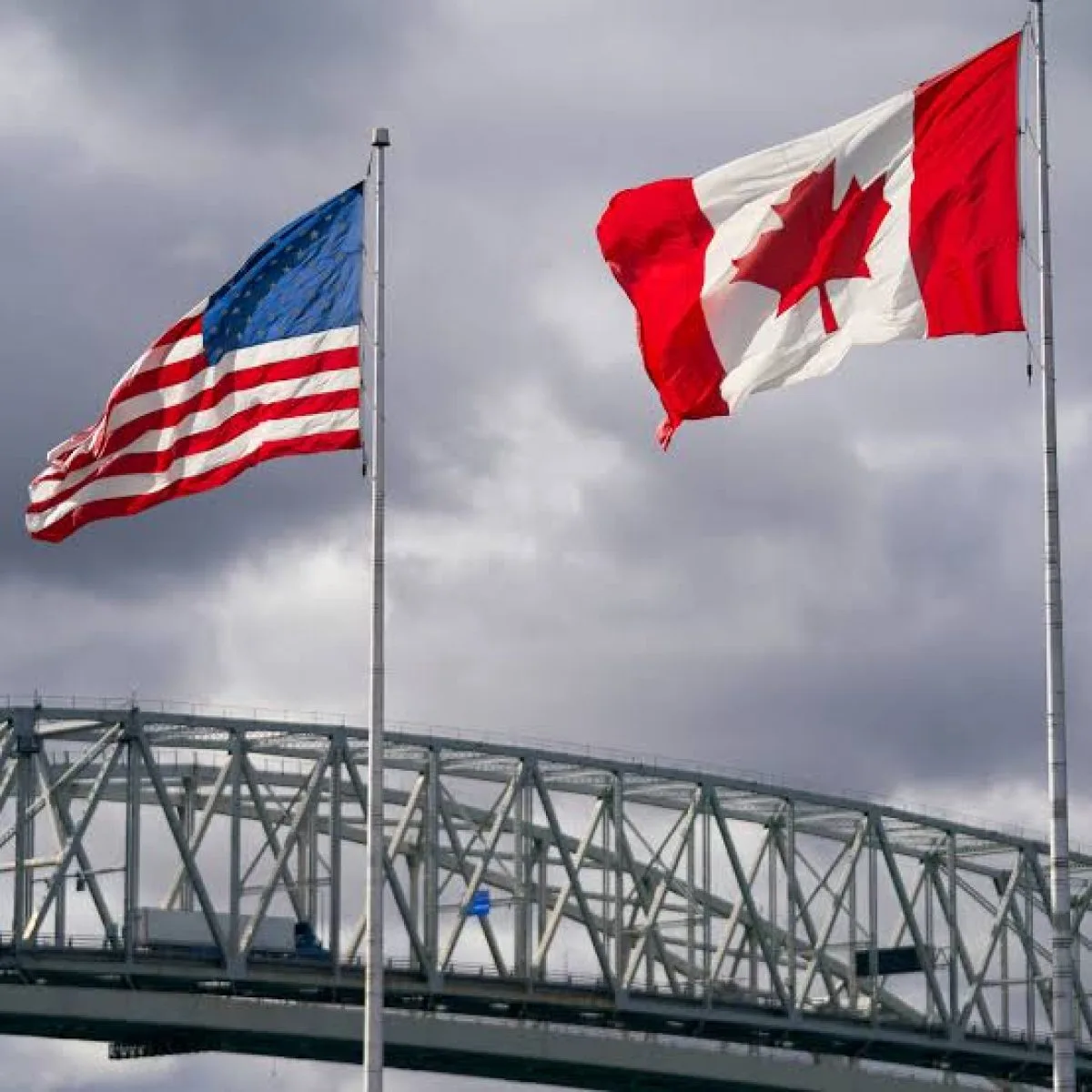 EE. UU. y Canadá activan aranceles recíprocos tras fracaso de negociaciones comerciales