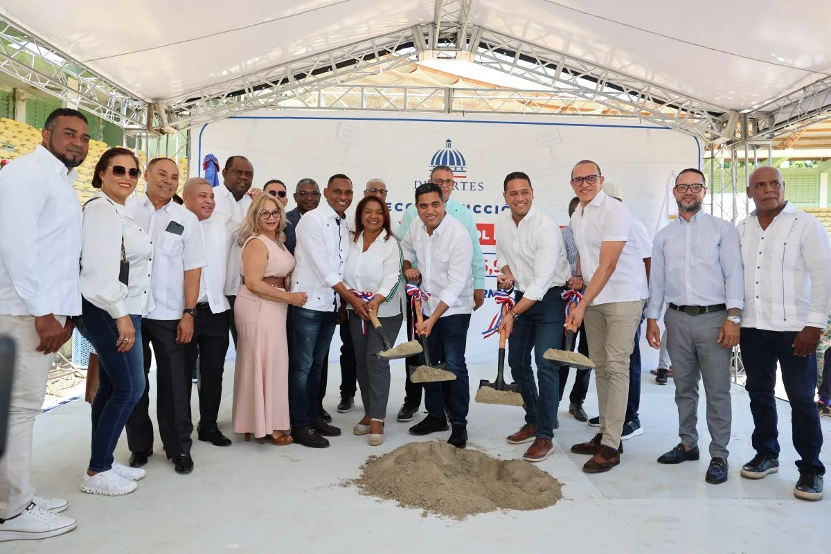 Inician reconstrucción del estadio Hermanos Suárez en San Juan de la Maguana con inversión de RD$75.9 millones