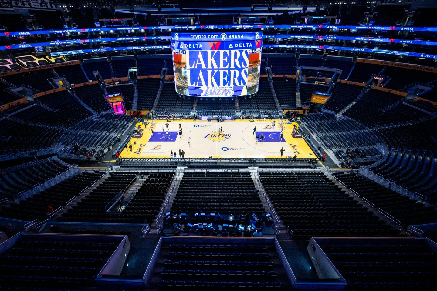 Josh Kushner y Bob Iger acuerdan compra de los Lakers por 12.500 millones de dólares
