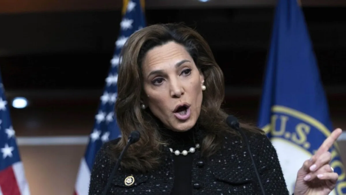 Congresista Salazar afirma que Trump apoyará Ley Dignidad para regularizar migrantes