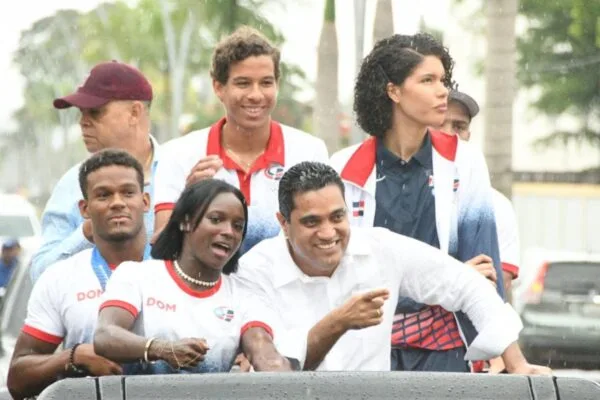 Presidente Abinader otorga apartamento amueblado a Liranyi Alonso por su desempeño en Juegos Centroamericanos 2026