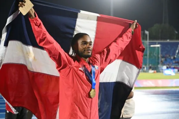 Gabriel Moronta gana oro en 400m planos en Juegos Centroamericanos y del Caribe 2026