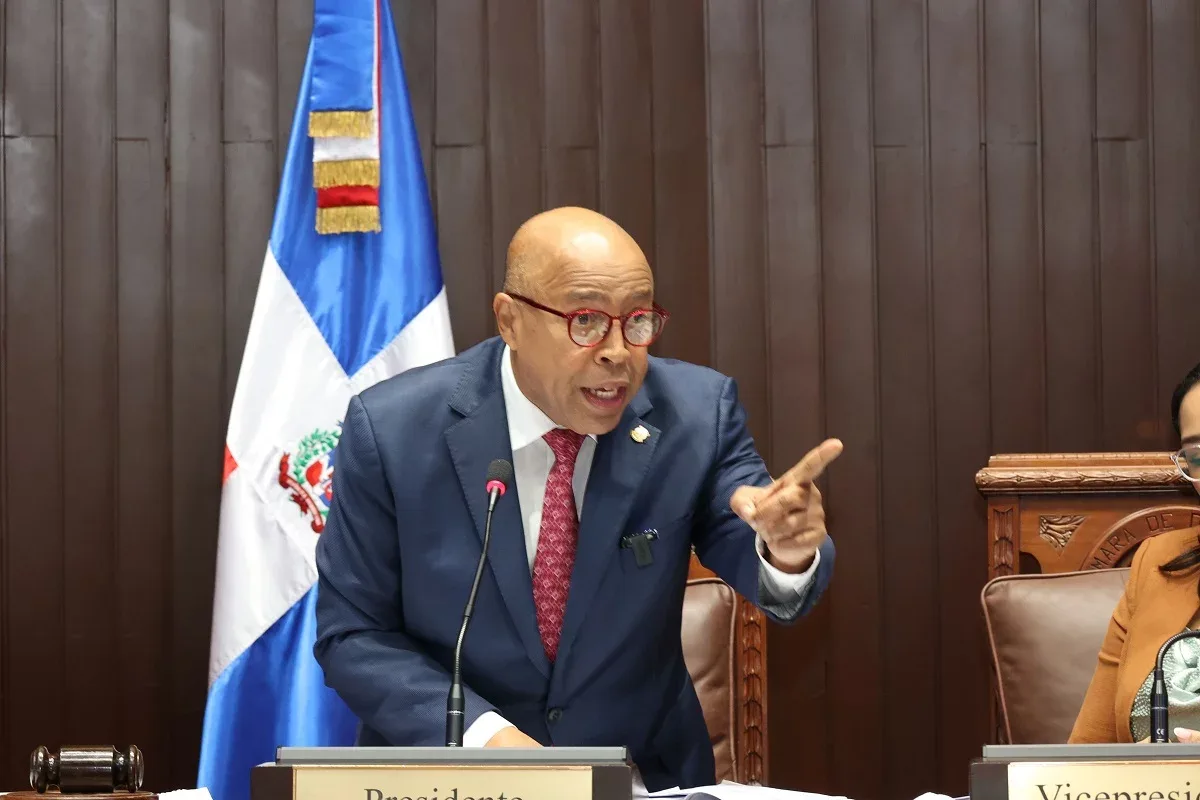 Choque en Cámara de Diputados por distribución de comisiones entre FP y Pacheco