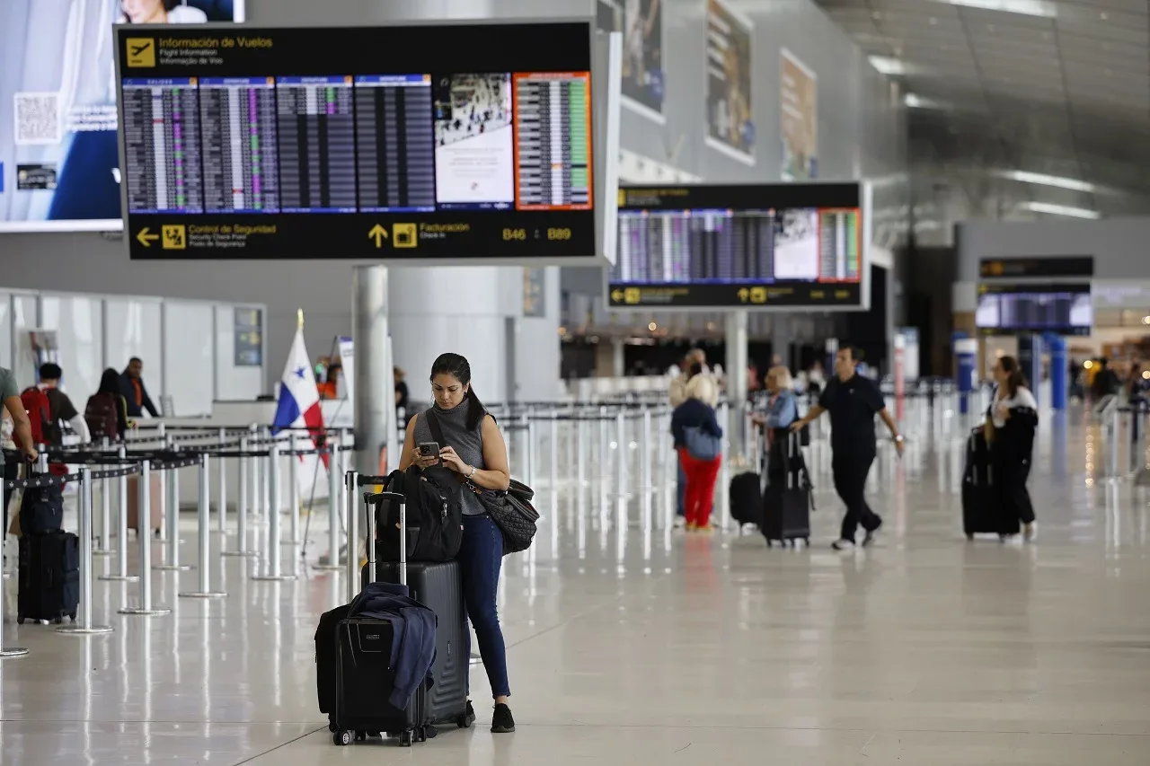 Terremoto de magnitud 7.7 obliga cierre temporal del Aeropuerto de Tocumen en Panamá