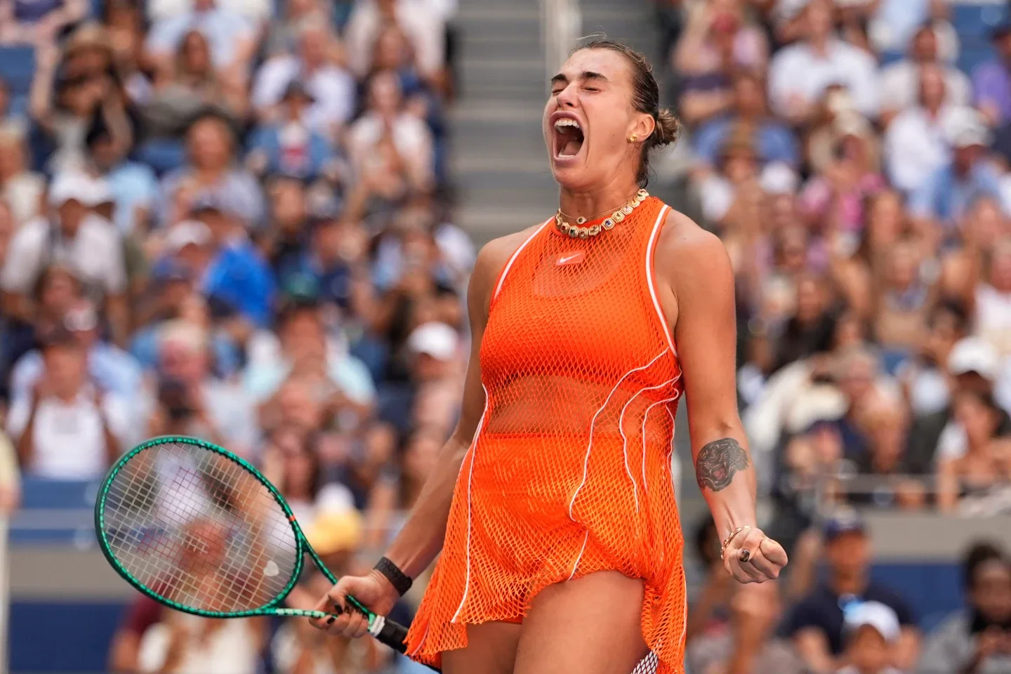 Sabalenka vence a Noskova en un épico tie-break y avanza a semifinales del US Open