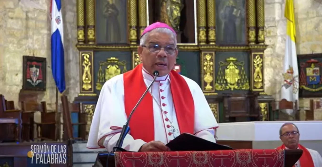 Papa Francisco podría aceptar renuncia de Ozoria tras cumpleaños 75