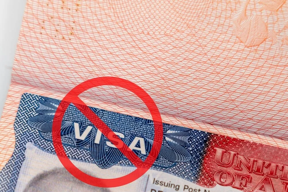 EE.UU. lanza portal para denunciar fraude y uso indebido de visas