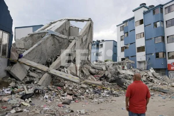 Terremoto en Colombia deja 294 muertos y 320 desaparecidos, según último balance