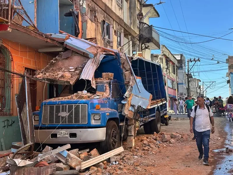Terremoto en Colombia deja 169 fallecidos y más de 900 heridos